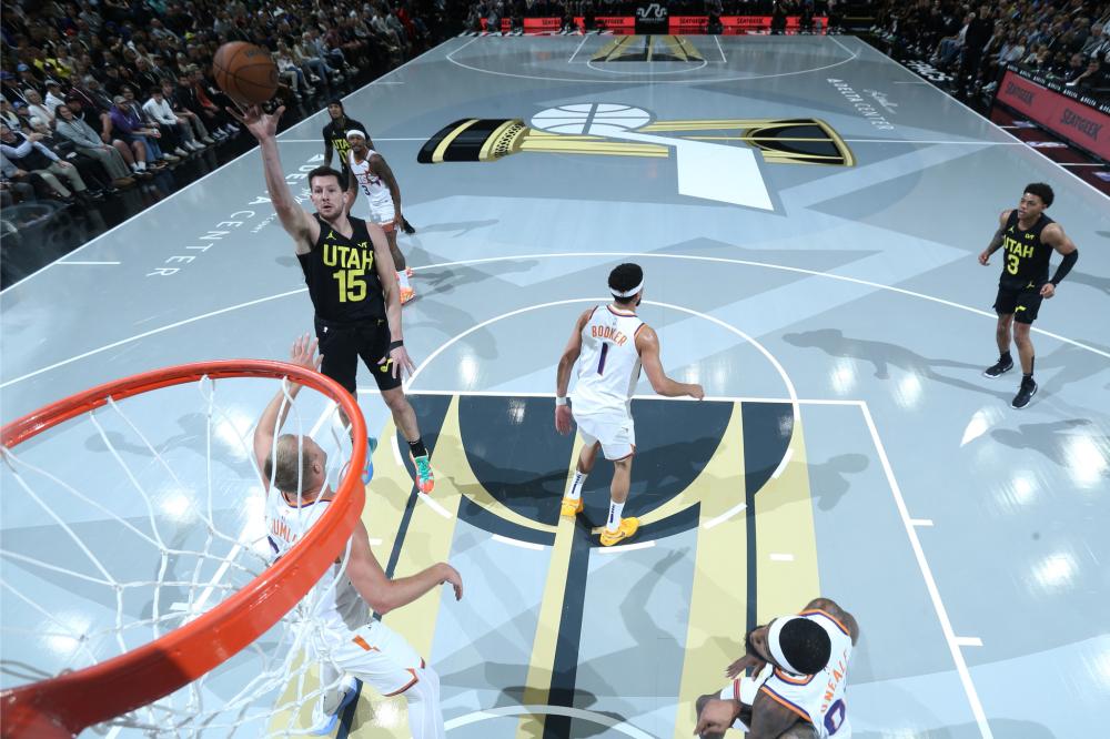 传球为队友 传球为队友