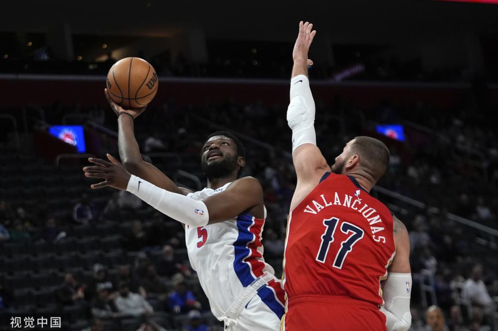 彩的人群 彩的人群